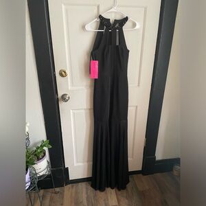 Betsy Johnson Black Gown 🖤